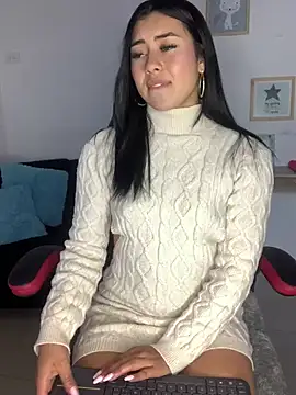 emily 22x online show from 12-17-24, 09:16