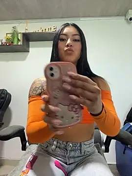 emily 22x online show from 12-19-24, 08:34