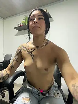 emily 22x online show from 12-26-24, 09:37