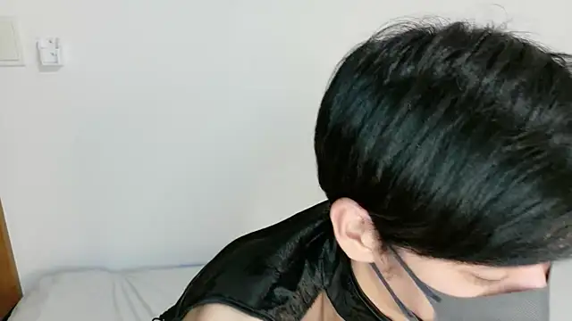 itsme LEON online show from 10-28-25, 01:03