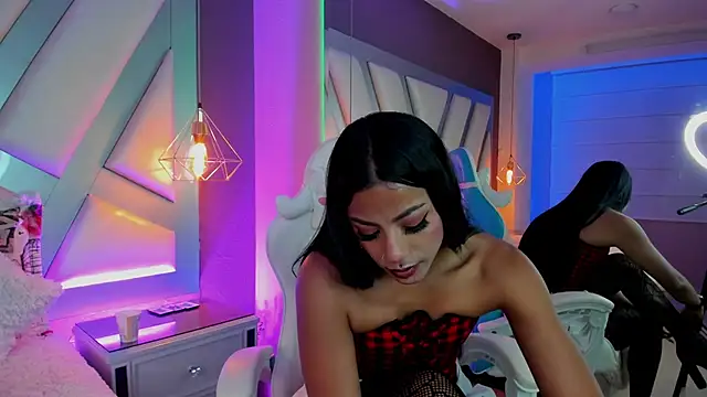 Snapshot of Amber_villalobos_ chatting on 03-01-25, 04:37 Amber villalobos  online show from 03-01-25, 04:37