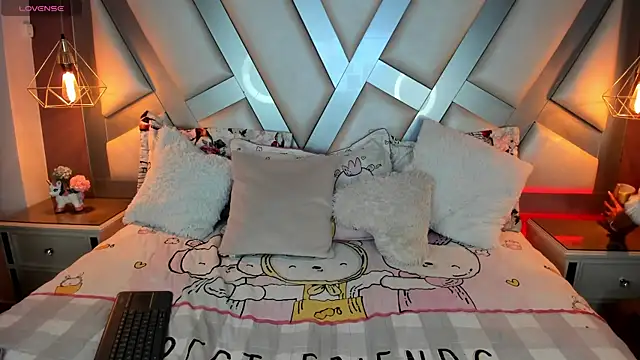 Snapshot of Amber_villalobos_ chatting on 03-07-25, 04:02 Amber villalobos  online show from 03-07-25, 04:02