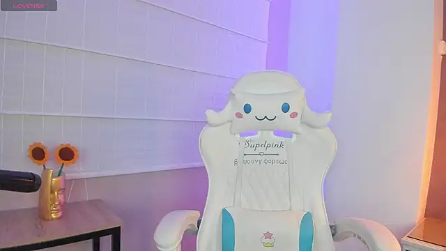 Snapshot of Amber_villalobos_ chatting on 03-14-25, 03:48 Amber villalobos  online show from 03-14-25, 03:48