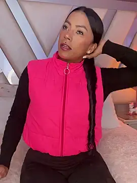 Snapshot of Amber_villalobos_ chatting on 10-03-25, 04:31 Amber villalobos  online show from 10-03-25, 04:31