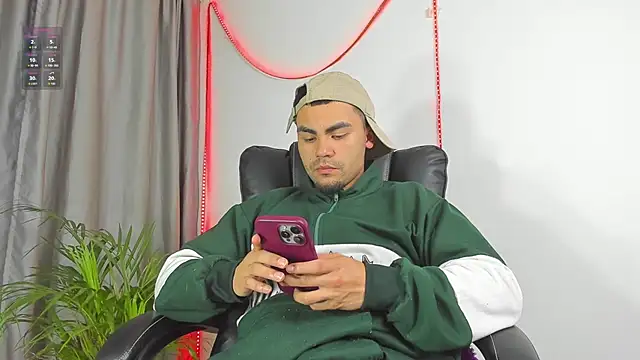 Snapshot of kalivan_voinesscu chatting on 11-29-25, 08:39 kalivan voinesscu online show from 11-29-25, 08:39