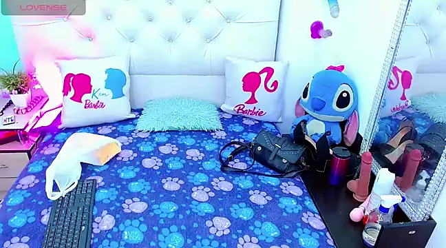 Snapshot of antonela_xxx chatting on 03-22-25, 08:26 antonela xxx online show from 03-22-25, 08:26