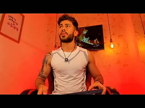 Snapshot of rikkostuff chatting on 10-18-25, 03:35 rikkostuff online show from 10-18-25, 03:35