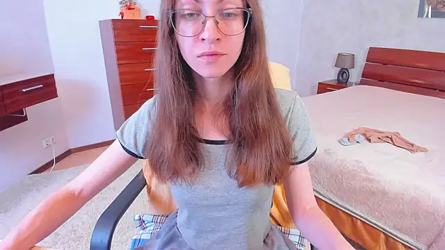 Pantyhose Mila online show from 02-17-26, 08:15