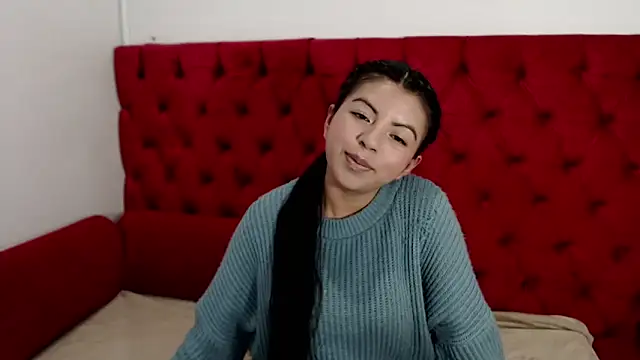 CarolineBrunx online show from 01-19-25, 04:22