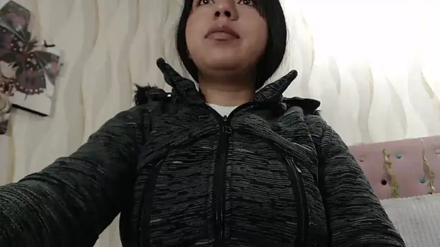 CarolineBrunx online show from 09-10-25, 04:34