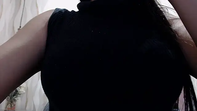 CarolineBrunx online show from 09-12-25, 04:34