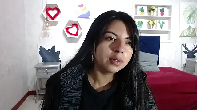 CarolineBrunx online show from 11-02-25, 04:37