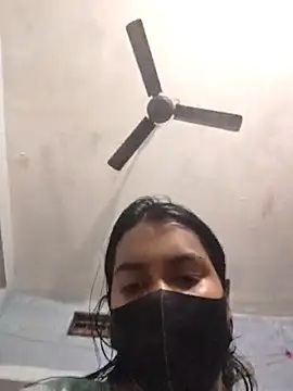 Priya Strip online show from 02-18-25, 07:09