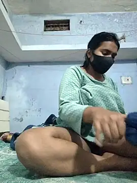 Priya Strip online show from 02-20-25, 07:19