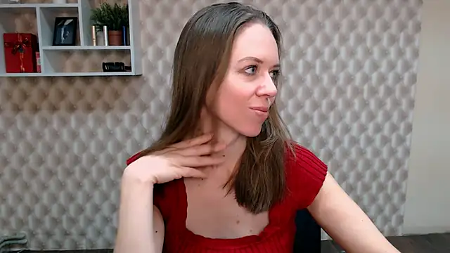 GloriaSi  online show from 12-30-24, 07:26