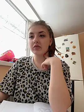 sexyy girl  online show from 12-16-24, 09:03