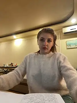 sexyy girl  online show from 12-17-24, 08:56