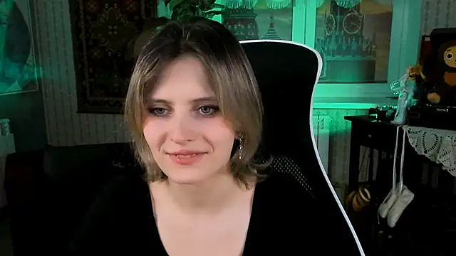 LolaAsmus online show from 01-10-25, 02:23