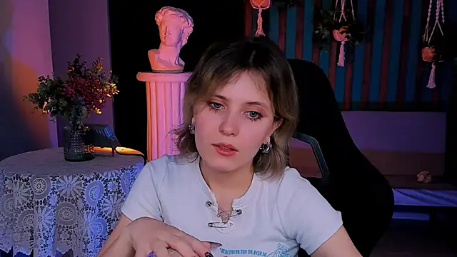 LolaAsmus online show from 01-18-25, 08:20