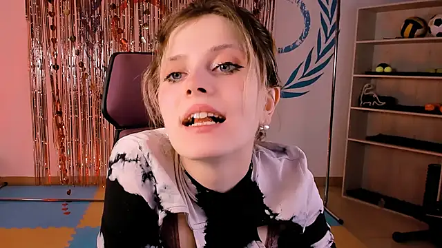 LolaAsmus online show from 02-27-25, 11:31