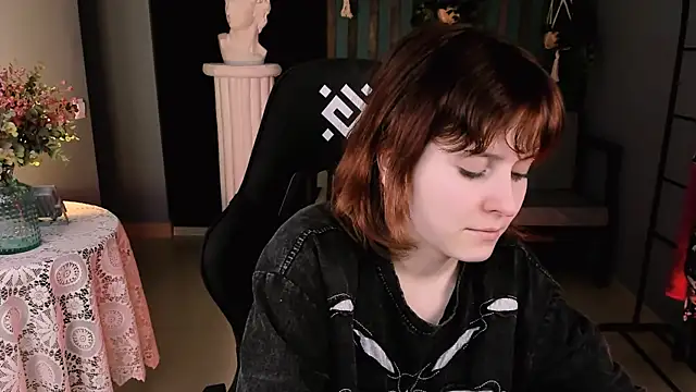 LolaAsmus online show from 03-18-25, 07:53