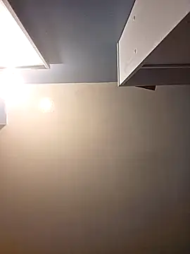 Snapshot of Jovende28 chatting on 11-03-25, 11:33 Jovende28 online show from 11-03-25, 11:33