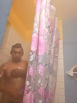 Snapshot of Jovende28 chatting on 11-12-25, 10:37 Jovende28 online show from 11-12-25, 10:37