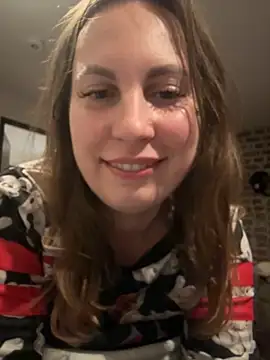 Snapshot of Yanacool007 chatting on 11-22-25, 06:29 Yanacool007 online show from 11-22-25, 06:29