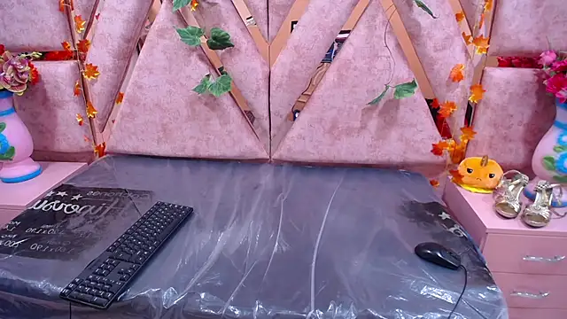 CataleyaLars20 online show from 02-03-25, 03:49