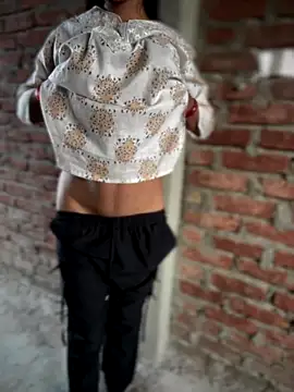 Snapshot of DiyAsingHh chatting on 10-03-25, 12:51 DiyAsingHh online show from 10-03-25, 12:51