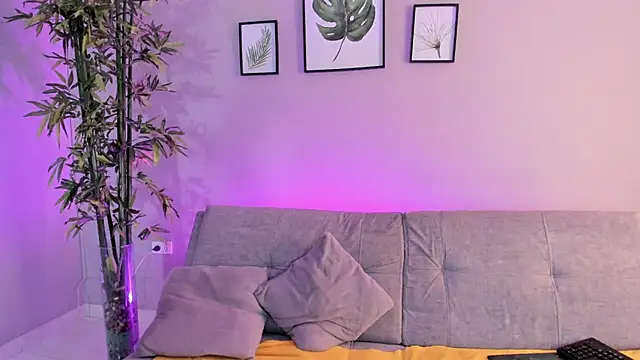 miaa lux online show from 02-03-25, 09:50