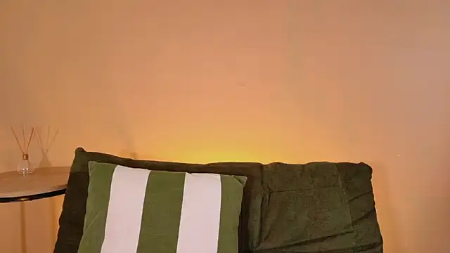 miaa lux online show from 03-20-26, 06:57