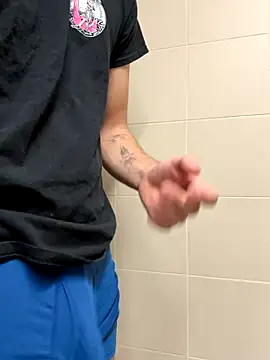 Snapshot of Demarco743 chatting on 12-19-25, 01:23 Demarco743 online show from 12-19-25, 01:23