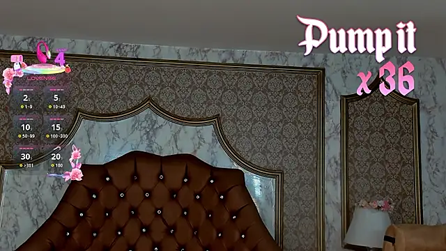 SoffiQueen online show from 02-12-26, 01:17