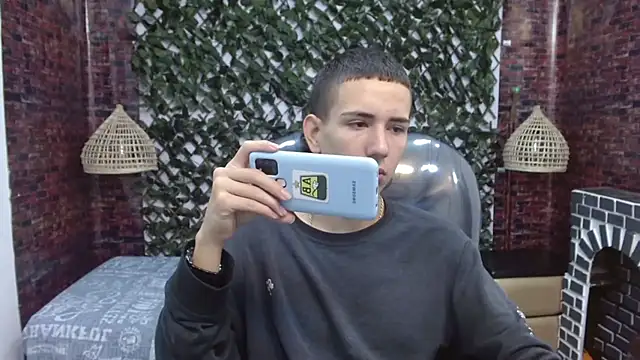 JackSwan18 online show from 01-05-25, 12:42