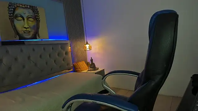 JackSwan18 online show from 11-17-25, 05:08