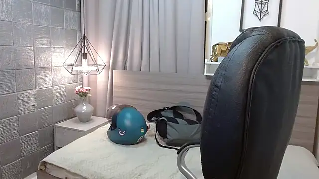 JackSwan18 online show from 12-21-25, 06:59