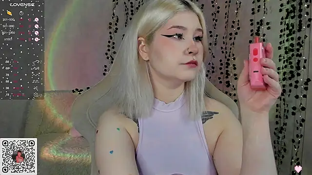 chillycharm online show from 01-20-25, 04:43