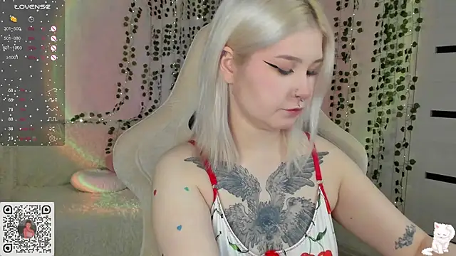 chillycharm online show from 02-10-25, 12:52