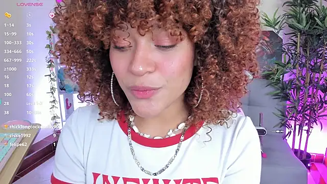 Snapshot of natty_romanof_18 chatting on 01-22-25, 03:29 natty romanof 18 online show from 01-22-25, 03:29