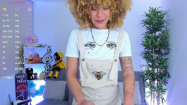 Snapshot of natty_romanof_18 chatting on 10-13-25, 10:37 natty romanof 18 online show from 10-13-25, 10:37