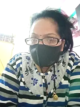 Snapshot of heenage chatting on 12-18-24, 02:10 heenage online show from 12-18-24, 02:10