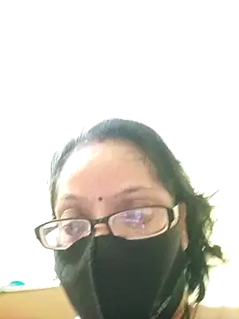 Snapshot of heenage chatting on 12-22-24, 12:49 heenage online show from 12-22-24, 12:49