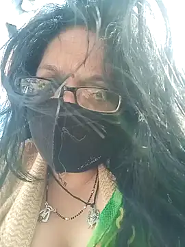 Snapshot of heenage chatting on 01-11-25, 07:39 heenage online show from 01-11-25, 07:39