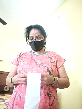 Snapshot of heenage chatting on 02-21-25, 07:45 heenage online show from 02-21-25, 07:45