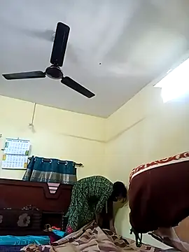 Snapshot of heenage chatting on 03-06-25, 04:41 heenage online show from 03-06-25, 04:41