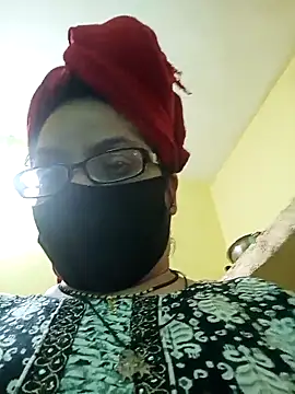 Snapshot of heenage chatting on 03-06-25, 07:57 heenage online show from 03-06-25, 07:57