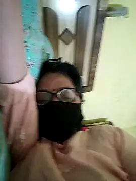 Snapshot of heenage chatting on 09-12-25, 08:14 heenage online show from 09-12-25, 08:14