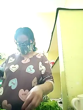 heenage online show from 11-09-25, 02:37