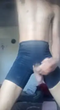 Snapshot of Skinnyben10 chatting on 02-09-25, 01:14 Skinnyben10 online show from 02-09-25, 01:14